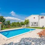 Five-bedroom In *