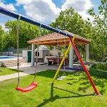 Сasa de vacaciones Five-bedroom In Blato na Cetini