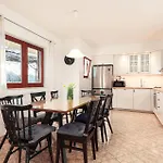 Сasa de vacaciones Five-bedroom In Blato na Cetini