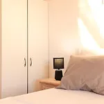Сasa de vacaciones Five-bedroom In *